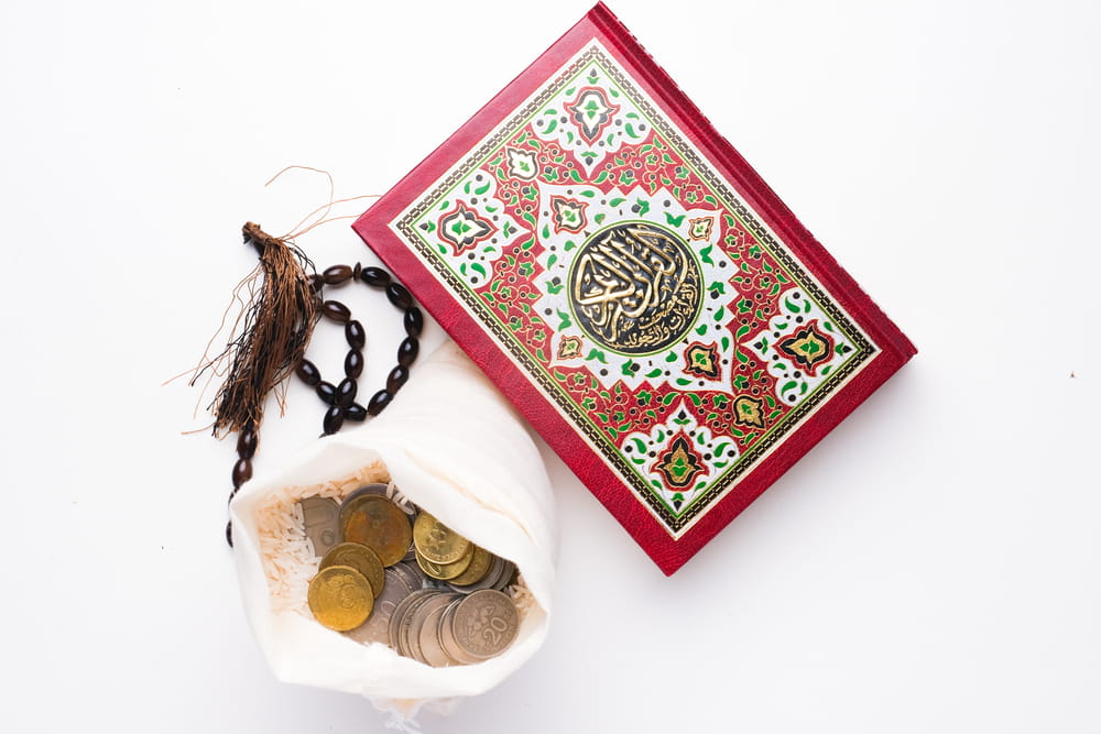 شرایط و احکام شرعی صدقه جاریه برای درگذشتگان